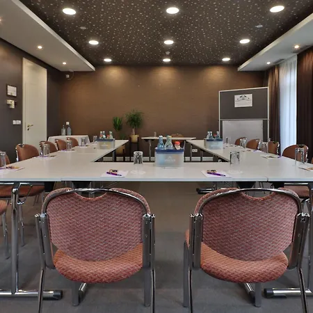 Ringhotel Neustaedter Hof שווארצנברג