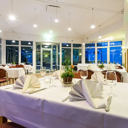 Ringhotel Neustaedter Hof שווארצנברג
