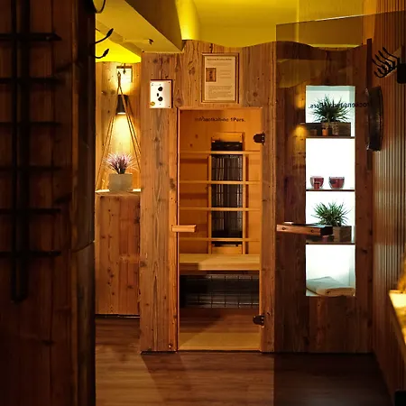 מלון Ringhotel Neustaedter Hof שווארצנברג
