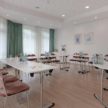 Ringhotel Neustaedter Hof 4*