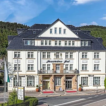 מלון Ringhotel Neustaedter Hof שווארצנברג