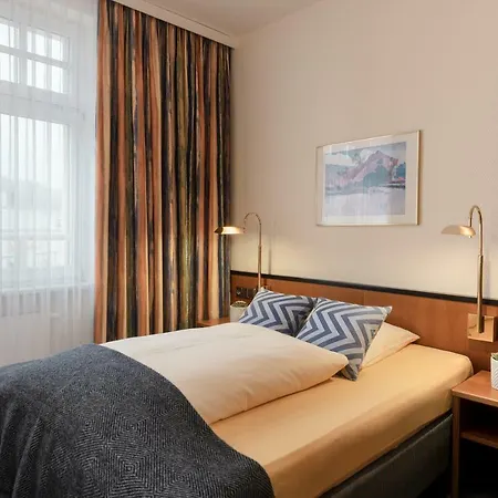Neustädter Hof Hotel 4*