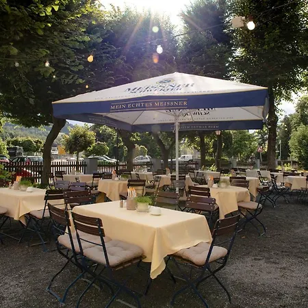 Ringhotel Neustaedter Hof מלון