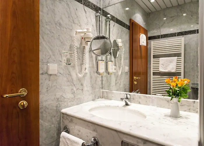 Hotel Neustadter Hof 4*