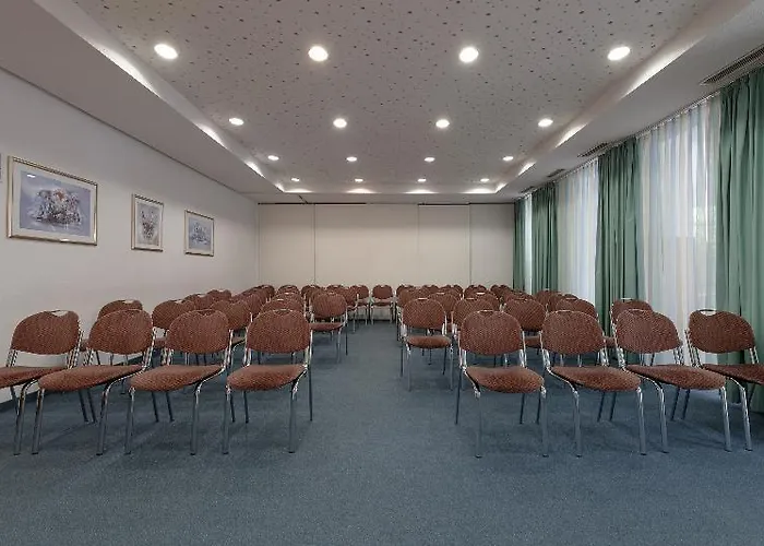 Neustadter Hof Hotel 4*